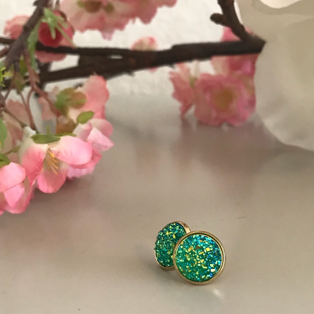3 For $13 Green Stainless Steel Druzy Earrings 🌸